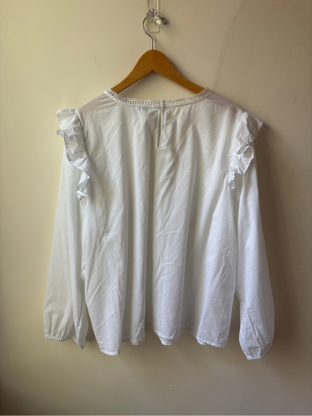 NWT J. Crew White Ruffle-Shoulder Long Sleeve Blouse - Picture 3 of 13